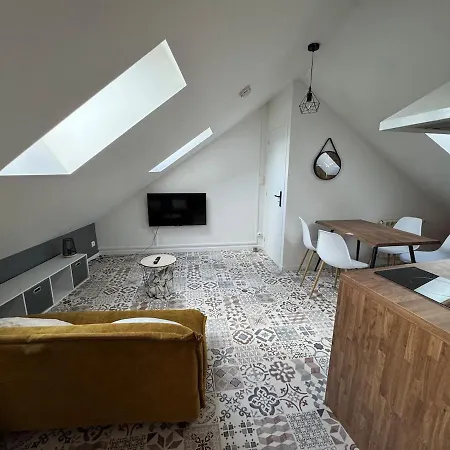 Renover Cinq Minutes Du Centre-ville Διαμέρισμα Ροντέζ