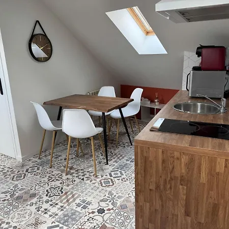 Renover Cinq Minutes Du Centre-ville Διαμέρισμα Ροντέζ