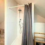 Renover Cinq Minutes Du Centre-ville Apartmán *